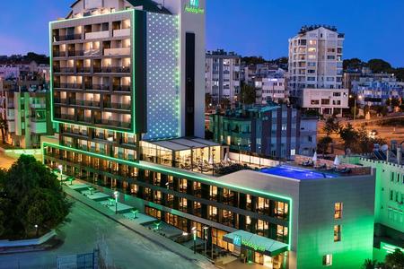 Holiday Inn Antalya Lara Vip Transfer